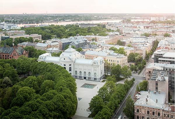 Image 1: Aerial view from the south of the Latvian National Museum of Art with its underground extension (courtesy of Processoffice)